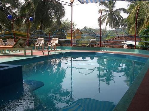 Oyo 2440 Palm Grove Hotel Vagator Buitenkant foto