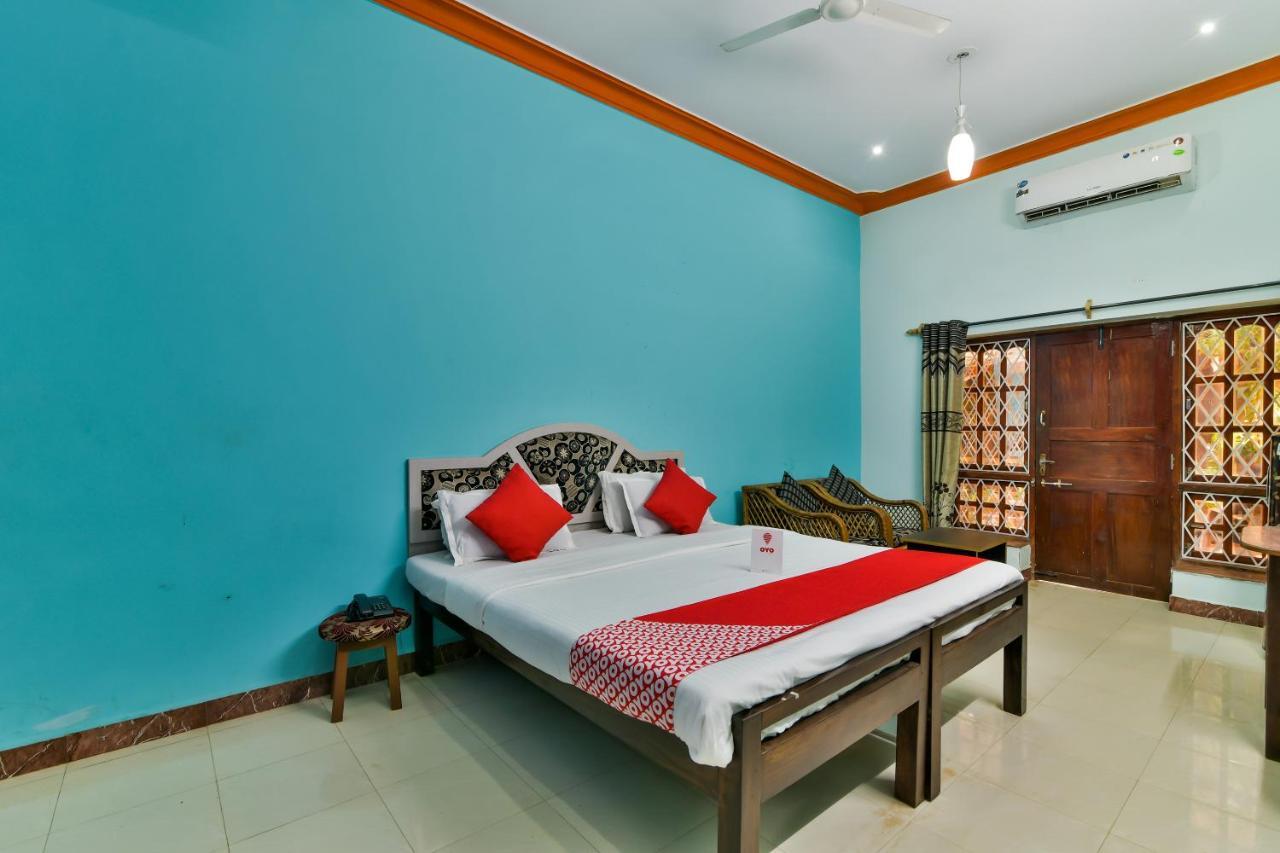 Oyo 2440 Palm Grove Hotel Vagator Buitenkant foto