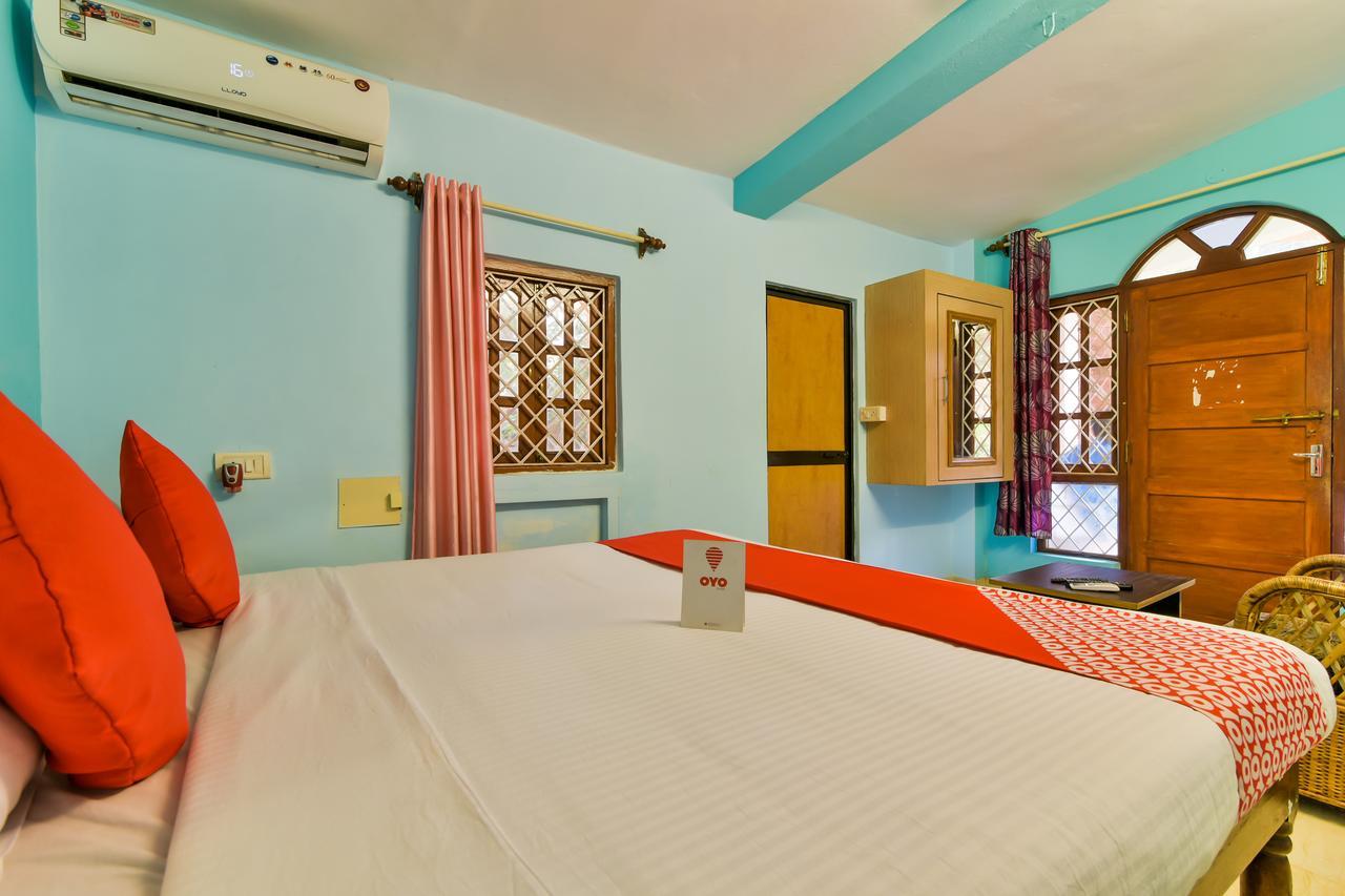 Oyo 2440 Palm Grove Hotel Vagator Buitenkant foto